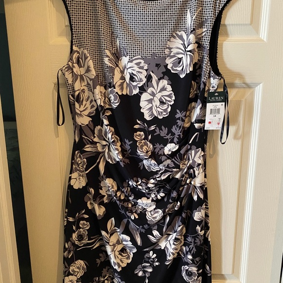 Lauren Ralph Lauren Dresses & Skirts - Lauren black/gray flowered boat neck gathered waist dress